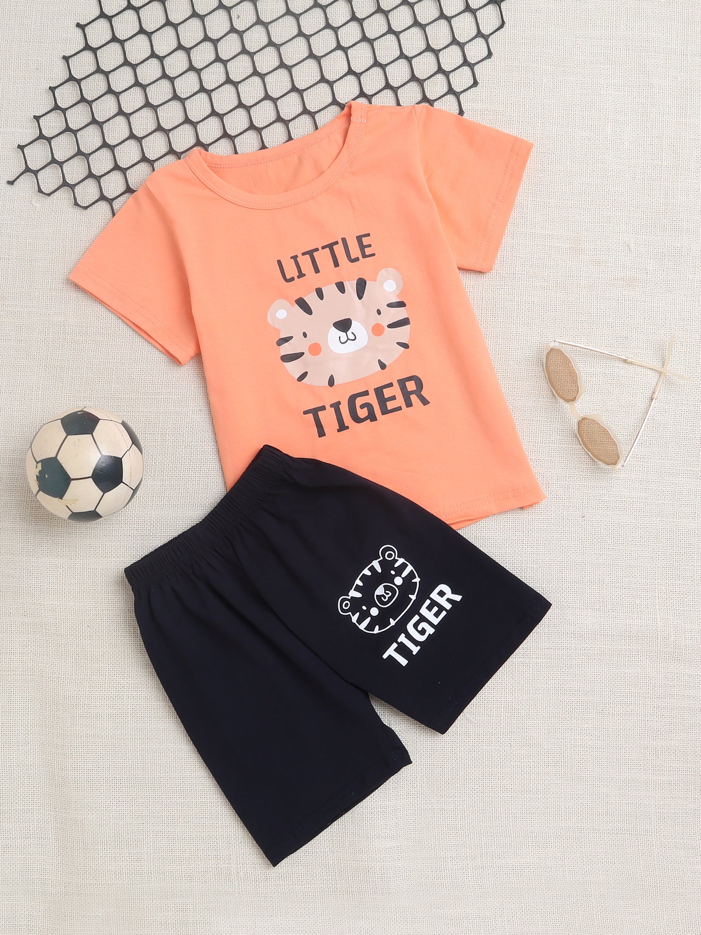 Baby Boys & Baby Girls Half Sleeves Printed T-shirt & Shorts Set