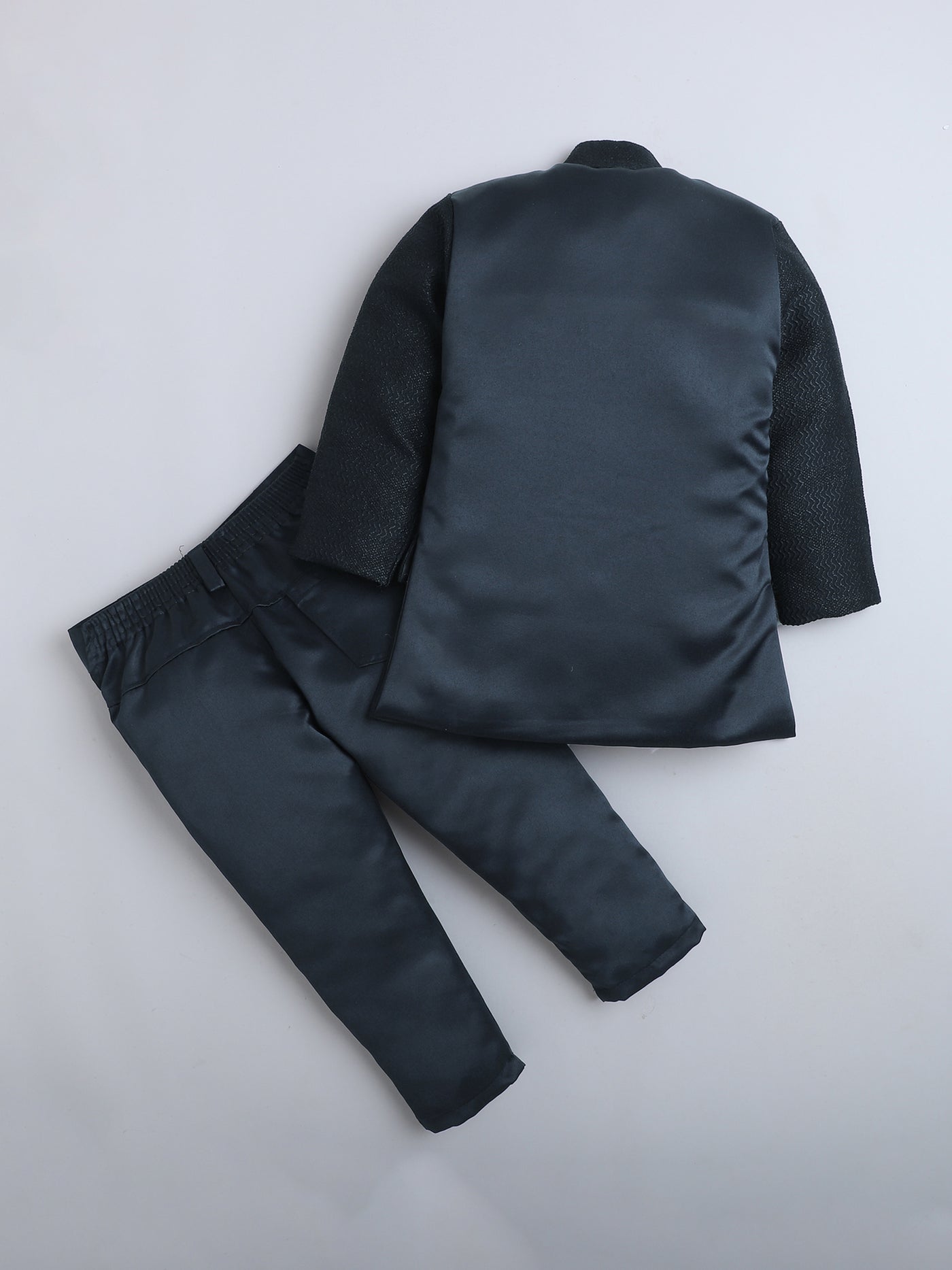 Boys Jacquard Zigzag Pattern Sherwani & Trouser Set