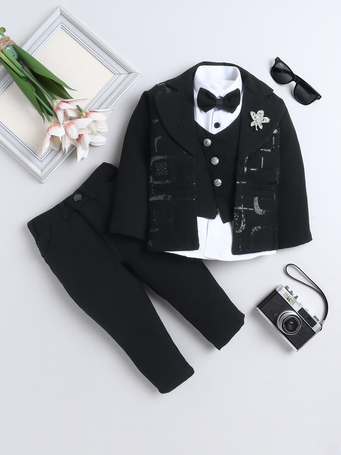 Boys Sequins Embellished 3 Piece Suit Set With Bow