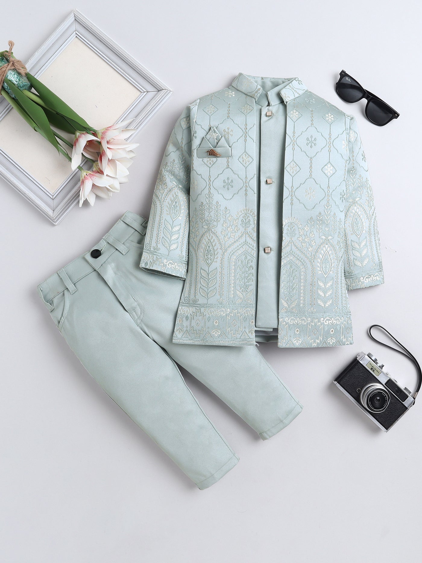 Boys Jacquard Leaf Motifs Sherwani & Trouser Set With Shrug