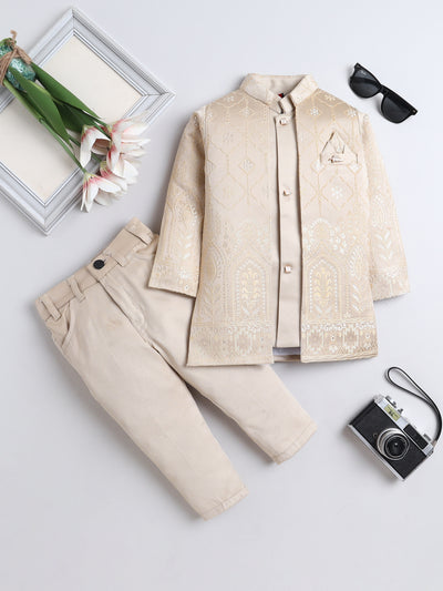 Boys Jacquard Leaf Motifs Sherwani & Trouser Set With Shrug